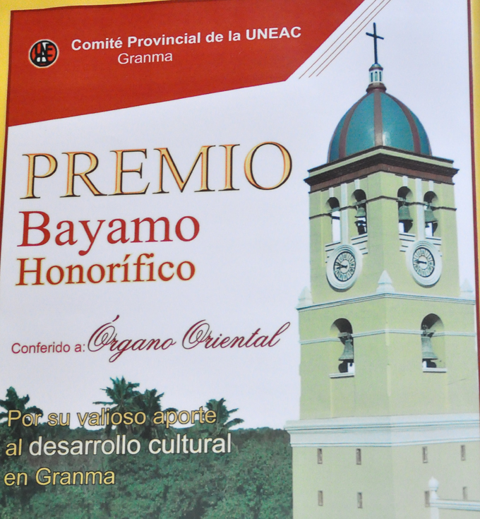 Entregan Premio Bayamo 2018