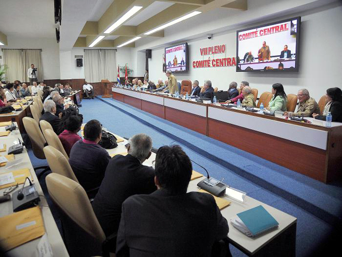 Analiza Pleno del Comité Central del Partido proyecto de Constitución de la República de Cuba Analiza Pleno del Comité Central del Partido proyecto de Constitución de la República de Cuba