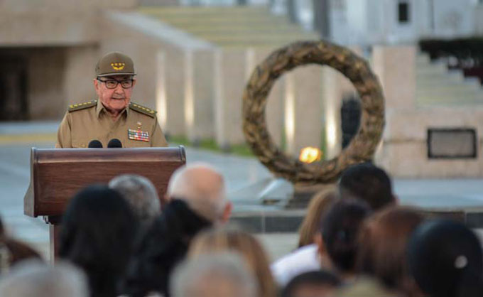 Expresa Raúl seguridad del respaldo popular a la nueva Constitución, el 24 de febrero Expresa Raúl seguridad del respaldo popular a la nueva Constitución, el 24 de febrero