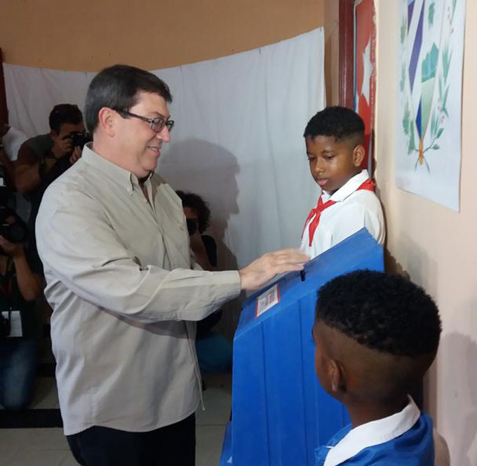 Canciller cubano ratifica profunda solidaridad con Venezuela Canciller cubano ratifica profunda solidaridad con Venezuela