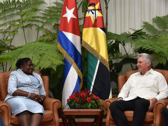 Recibió Díaz-Canel a presidenta del Parlamento de Mozambique (+fotos)