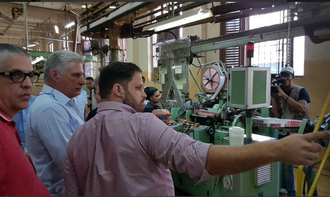 Díaz-Canel continúa visita a centros socioeconómicos de La Habana (+fotos y video)