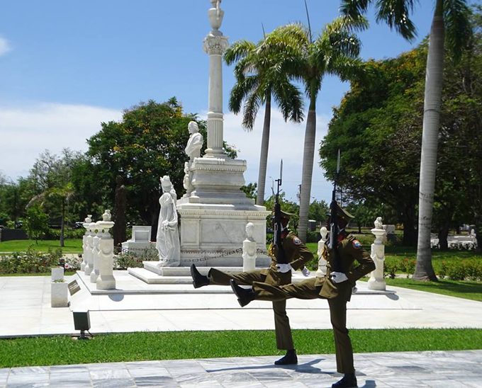 Homenaje por bicentenario de natalicio de Céspedes hoy en Santiago de Cuba Homenaje por bicentenario de natalicio de Céspedes hoy en Santiago de Cuba