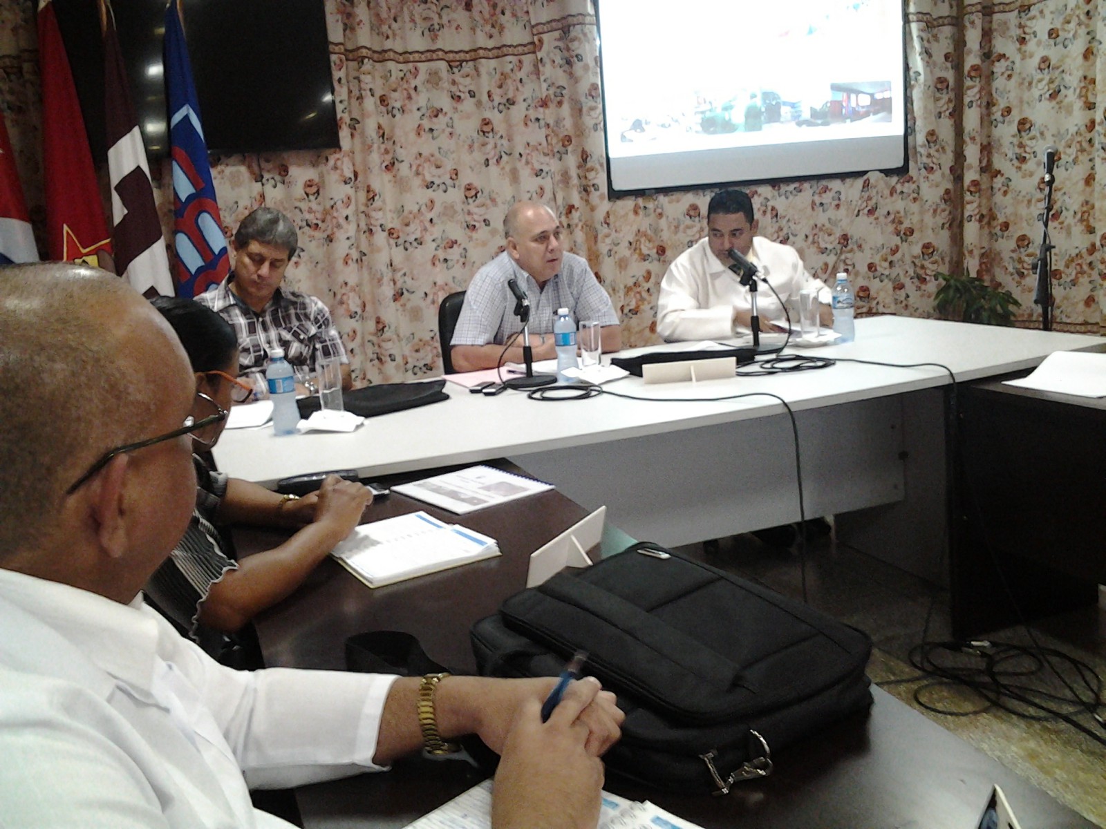 Insiste vicepresidente cubano en la calidad de los servicios de Salud (+ fotos) Insiste vicepresidente cubano en la calidad de los servicios de Salud (+ fotos)