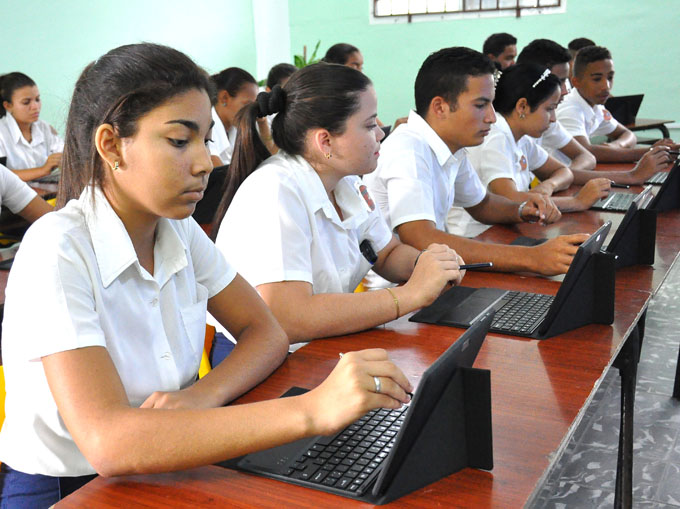 Retos informáticos, utilidad y disciplina Retos informáticos, utilidad y disciplina