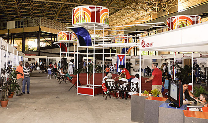 Presentes más de 350 expositores en Feria de Negocios en Cuba Presentes más de 350 expositores en Feria de Negocios en Cuba