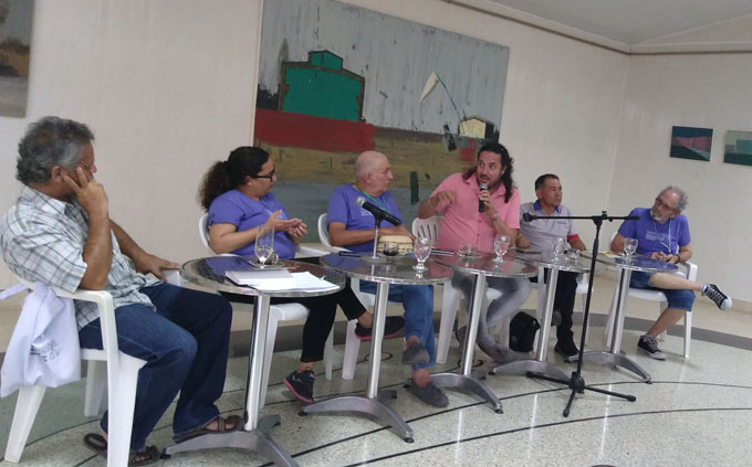 Dramaturgia contemporánea sobre la mesa Dramaturgia contemporánea sobre la mesa
