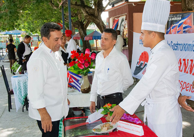 Técnicas gastronómicas por la excelencia en los servicios (+ fotos) Técnicas gastronómicas por la excelencia en los servicios (+ fotos)