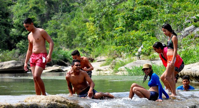 Jóvenes vivirán con intensidad el verano Jóvenes vivirán con intensidad el verano