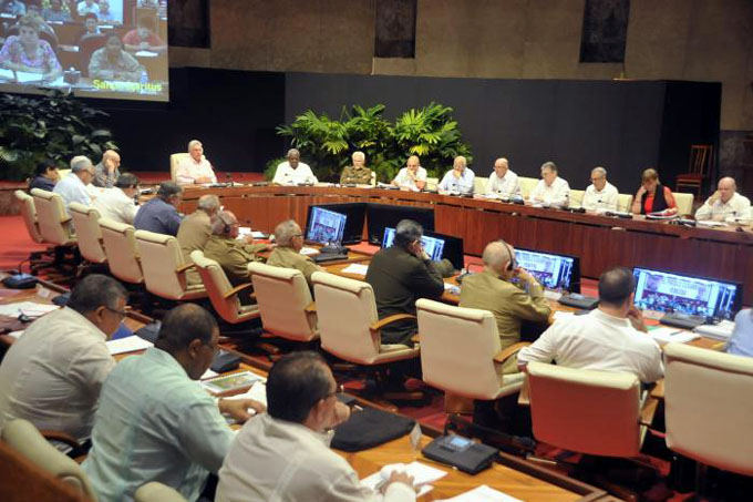 Consejo Ministros analiza marcha de la economía cubana Consejo Ministros analiza marcha de la economía cubana