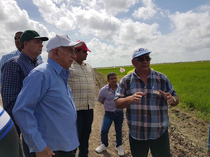 Recorre Machado Ventura objetivos económicos en Granma Recorre Machado Ventura objetivos económicos en Granma