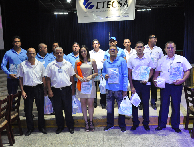 Premian trabajos en plenaria del Fórum de Ciencia y Técnica en Etecsa Premian trabajos en plenaria del Fórum de Ciencia y Técnica en Etecsa