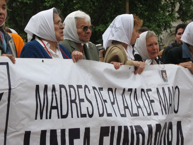 Reanudan juicio en Argentina por crímenes en Campo de Mayo Reanudan juicio en Argentina por crímenes en Campo de Mayo