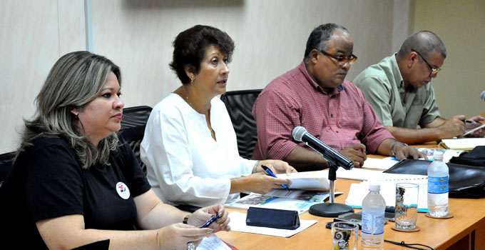 Resalta Ministra de Educación labor de educadores en Granma (+audio) Resalta Ministra de Educación labor de educadores en Granma (+audio)