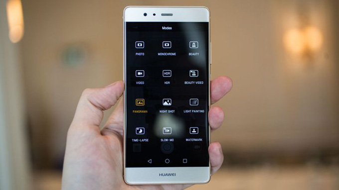 Huawei lanza sistema operativo propio ante veto de EE.UU. (+ video) Huawei lanza sistema operativo propio ante veto de EE.UU. (+ video)