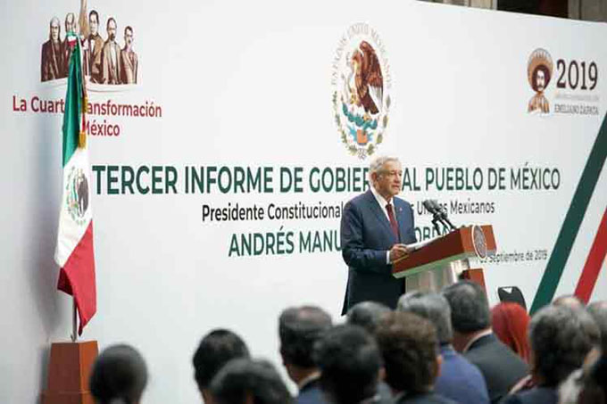 Voces en México a favor y en contra del informe de López Obrador Voces en México a favor y en contra del informe de López Obrador
