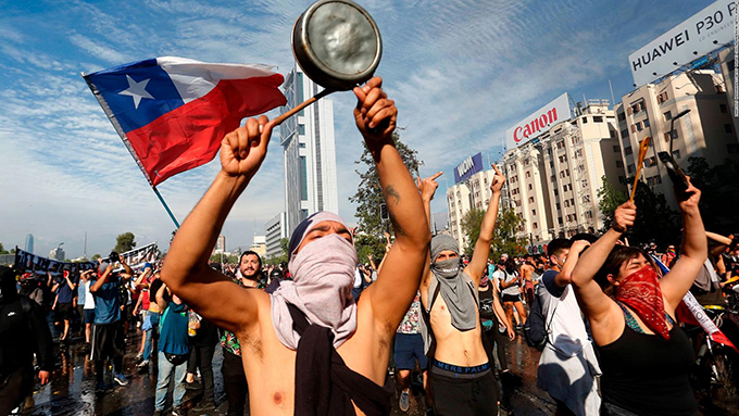 Paro escalonado avanza en Chile con protestas y marchas Paro escalonado avanza en Chile con protestas y marchas
