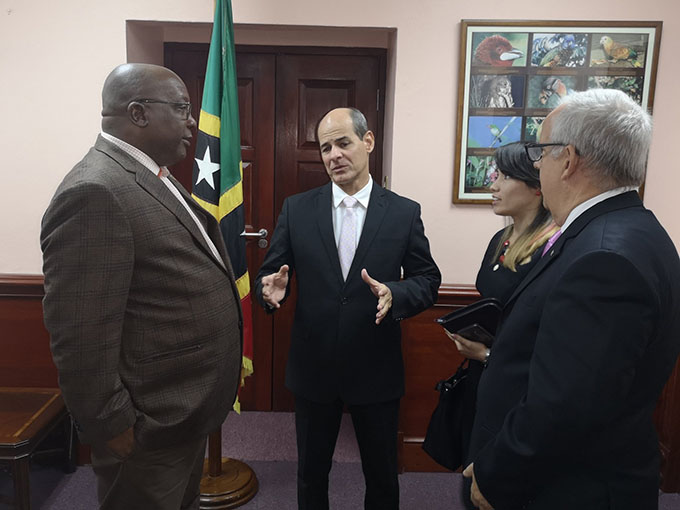Cuba profundiza nexos con San Cristóbal y Nieves