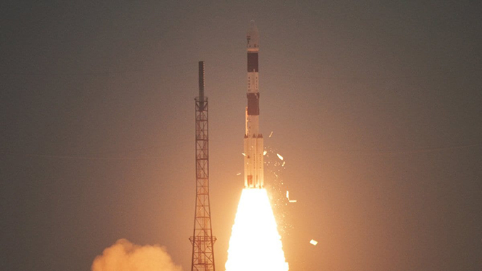 India lanzó con éxito satélite de observación (+fotos y video) India lanzó con éxito satélite de observación (+fotos y video)