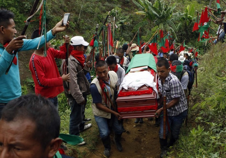 Semana violenta en Colombia: asesinatos de indígenas y exguerrillero