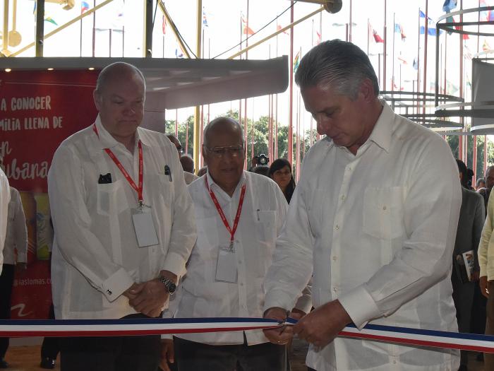 Presidente de Cuba inaugura gran feria comercial y empresarial Presidente de Cuba inaugura gran feria comercial y empresarial