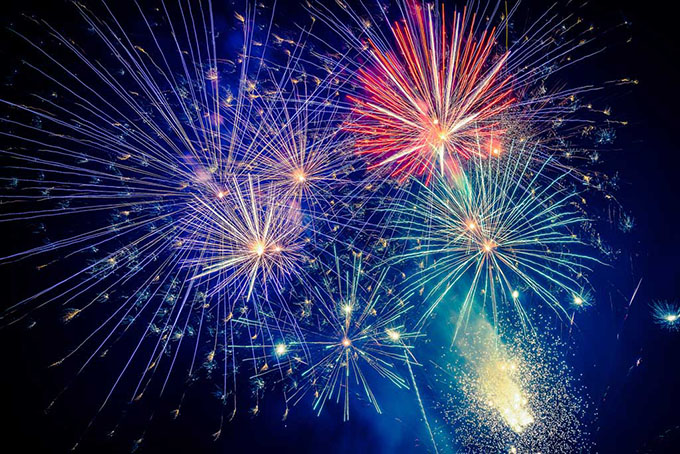 Espectáculo de fuegos artificiales por 500 años de La Habana