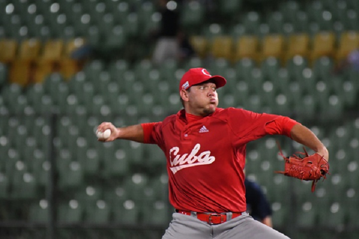Canadá blanquea a Cuba en béisbol del Premier 12 Canadá blanquea a Cuba en béisbol del Premier 12