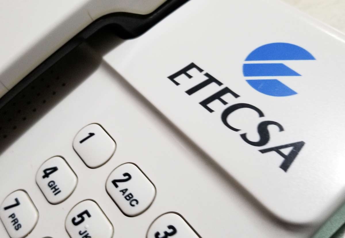 Instala Etecsa un millar de nuevos servicios de telefonía básica en Jiguaní Instala Etecsa un millar de nuevos servicios de telefonía básica en Jiguaní