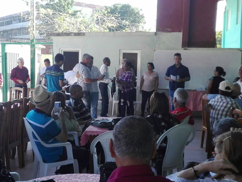Festejan creación de los arquitectos e ingeniero de la construcción