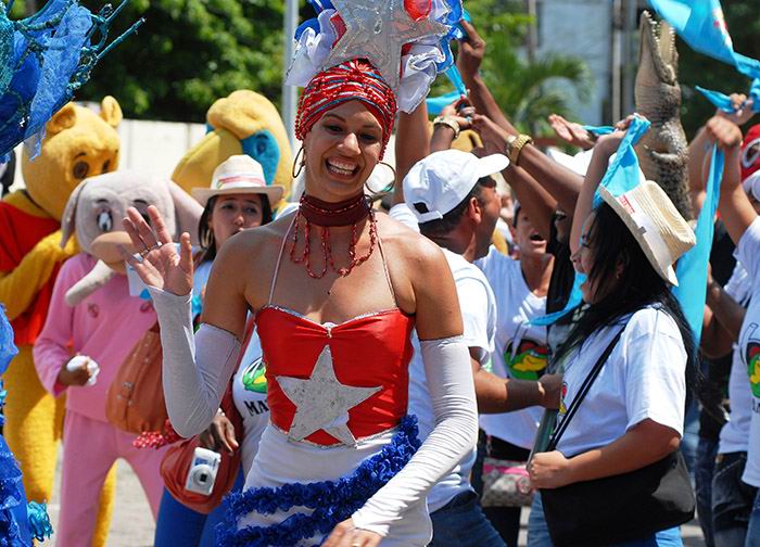 Insta Díaz-Canel a celebrar como si triunfara de nuevo la Revolución Insta Díaz-Canel a celebrar como si triunfara de nuevo la Revolución