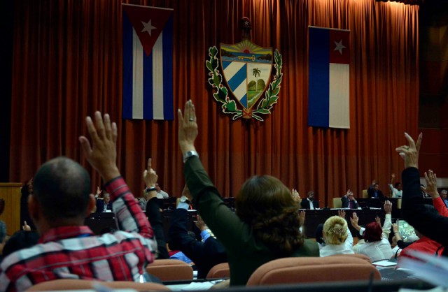 Aprueban diputados reorganización de comisiones permanentes de trabajo Aprueban diputados reorganización de comisiones permanentes de trabajo