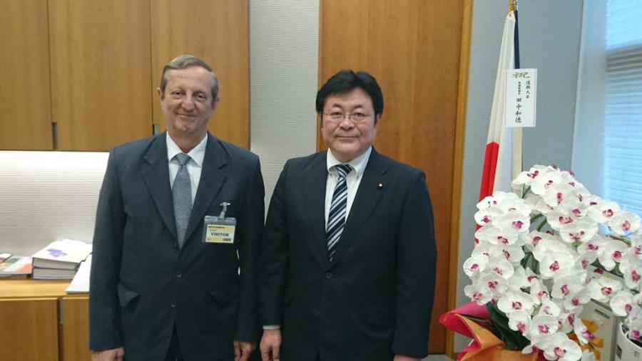 Corrobora amistad con Cuba vicejefe del gabinete japonés