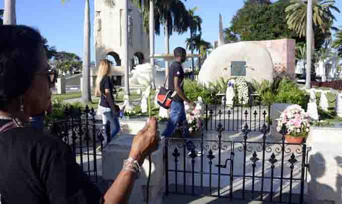 Cuba con Fidel Castro en la memoria a tres años de su inhumación Cuba con Fidel Castro en la memoria a tres años de su inhumación