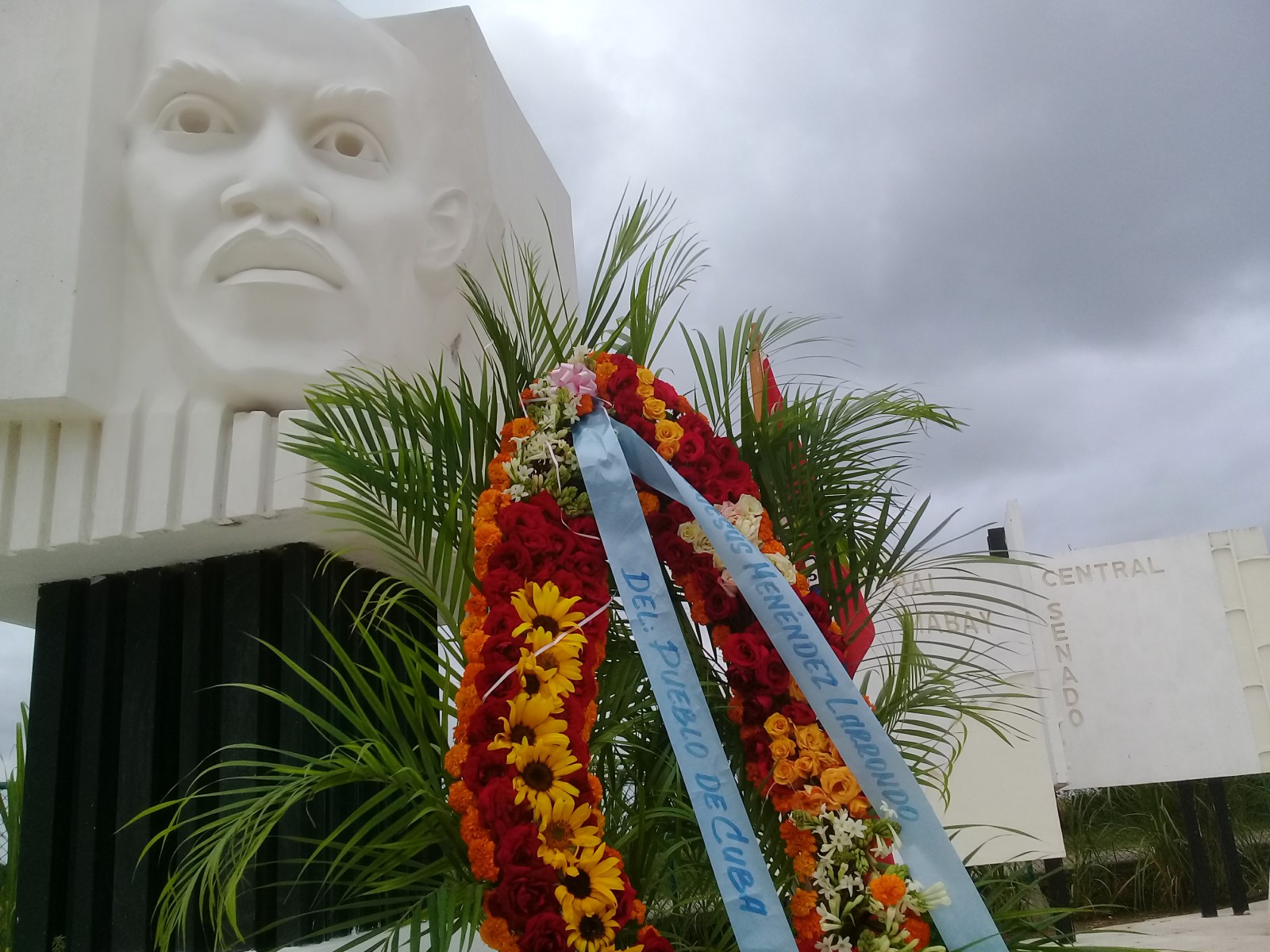 Monumento a la firmeza y rectitud (+ fotos)