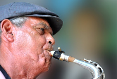 Agasajan a personalidades de la música en Manzanillo