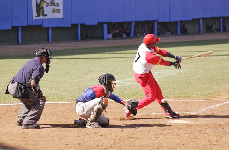 Beisbol habla en Cuba: ¿Cocodrilos comen Toros? Beisbol habla en Cuba: ¿Cocodrilos comen Toros?