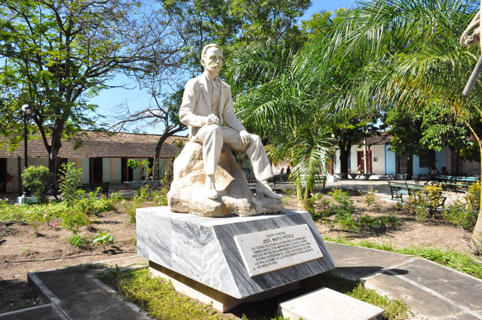 Repudian en Jiguaní actos vándalicos contra José Martí Repudian en Jiguaní actos vándalicos contra José Martí