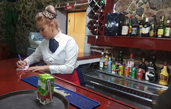 Se elimina el pago en cuc en las unidades gastronómicas del sistema de comercio