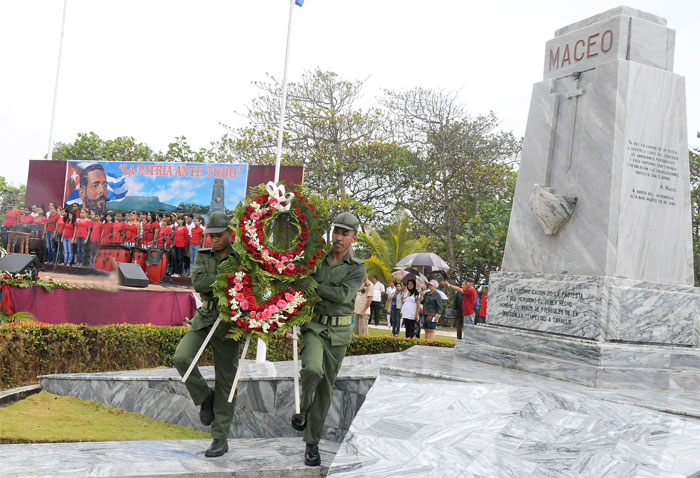 La expedición del honor llega a Cuba