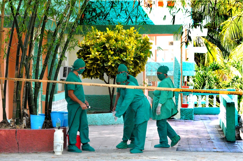 Ponderan labor de profesionales de la Salud vinculados a centros de aislamiento y consultas de IRA