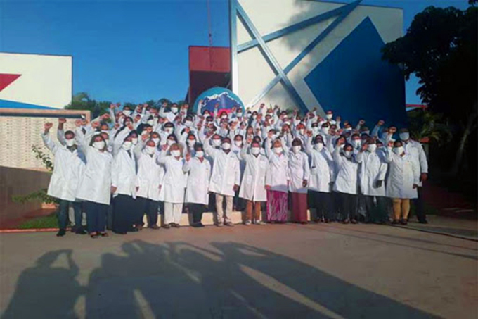 Llegó a Azerbaiyán brigada médica cubana Llegó a Azerbaiyán brigada médica cubana
