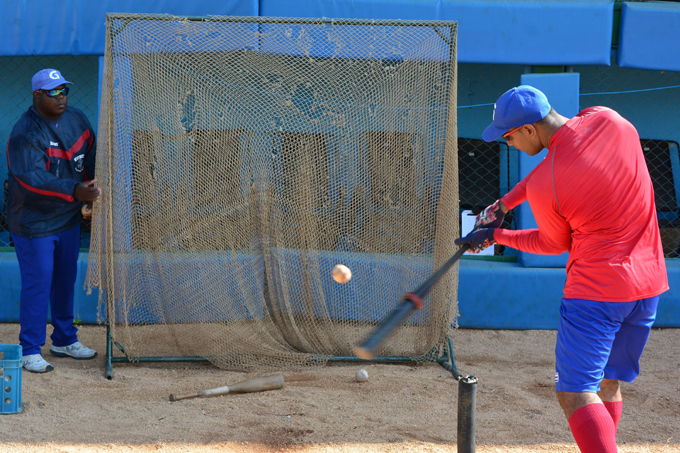 Alazanes perfilan sus regulares para la arrancada de la Serie Nacional Alazanes perfilan sus regulares para la arrancada de la Serie Nacional