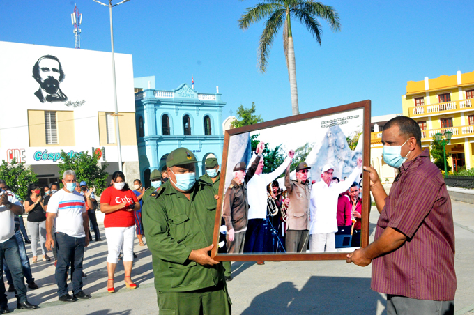 Reconocen a los Comités de Defensa de la Revolución en Granma Reconocen a los Comités de Defensa de la Revolución en Granma