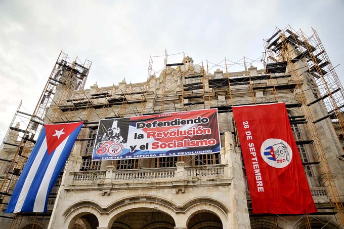 Felicita Presidente de Cuba a los CDR en su aniversario 60 Felicita Presidente de Cuba a los CDR en su aniversario 60