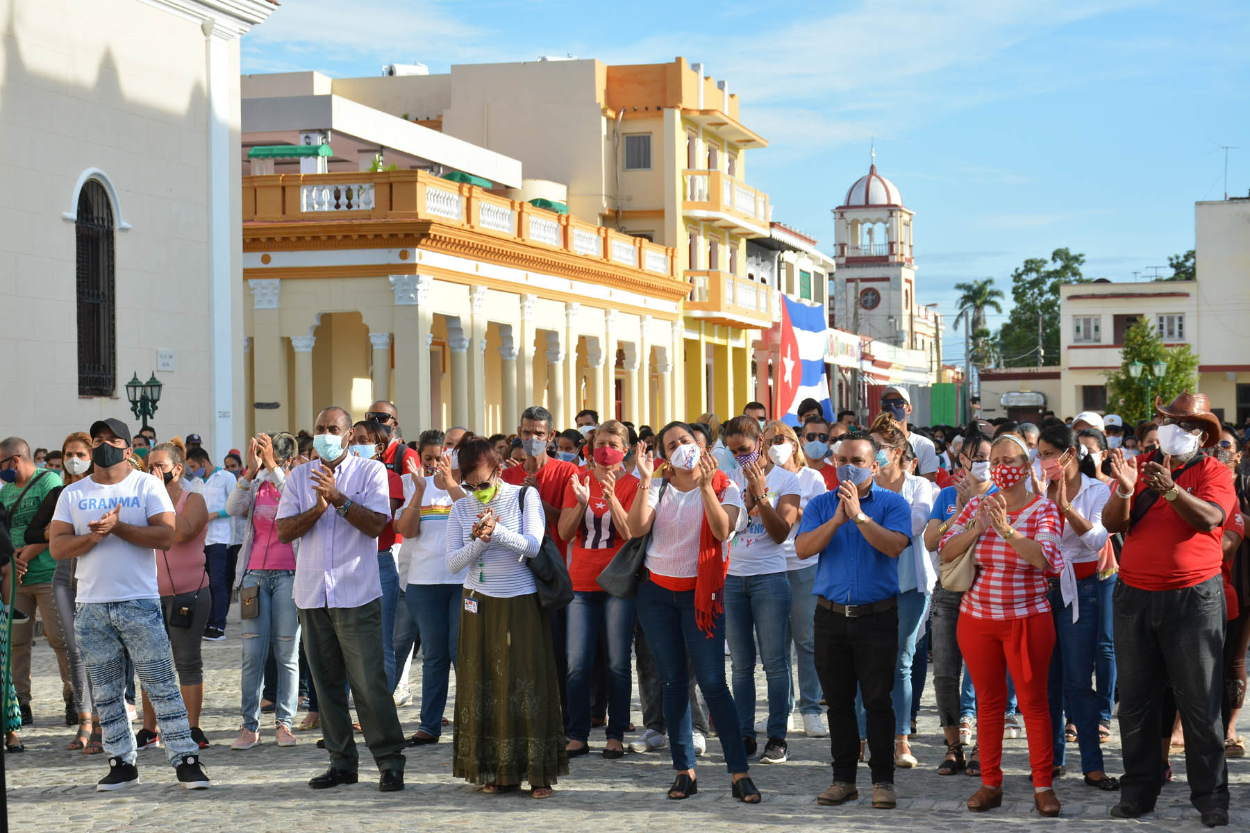 Otro canto de patriotismo protagonizado por jóvenes (+ fotos y videos)