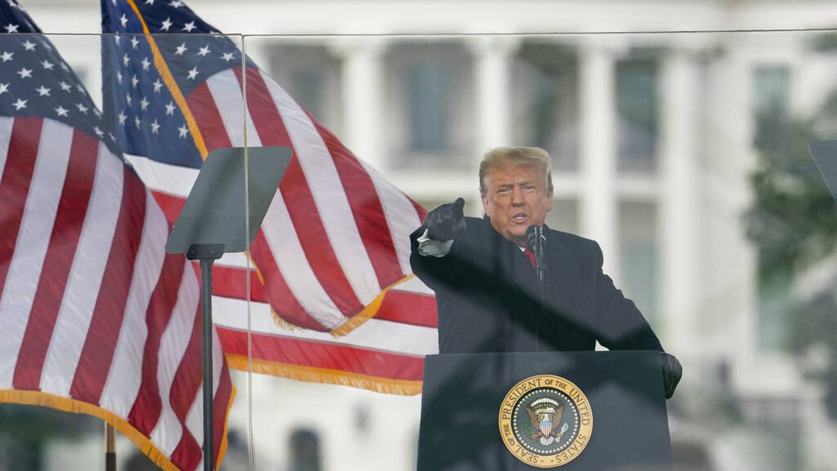 Primer ministro británico critica a Trump por alentar violencia