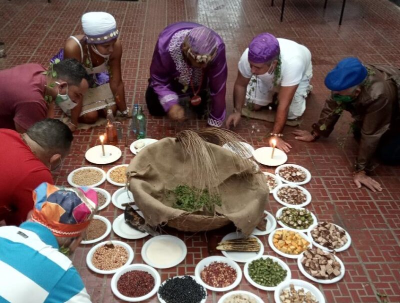 Sacerdotes yorubas de Cuba divulgan Letra del Año 2021 Sacerdotes yorubas de Cuba divulgan Letra del Año 2021