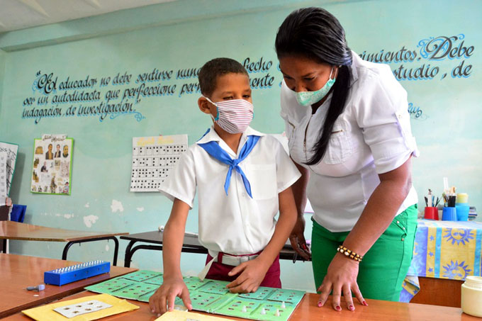 Enseñanza Especial en Cuba, garantía para los derechos de Andry