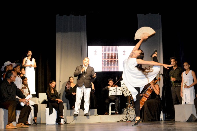 Artistas granmenses rinden homenaje a Francisco Vicente Aguilera