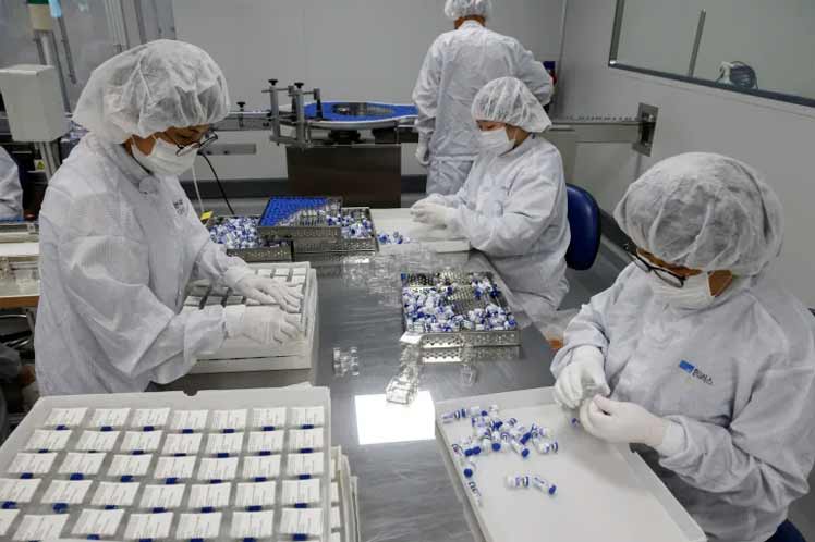 Empresas surcoreanas fabricarán y exportarán vacuna rusa antiCovid-19